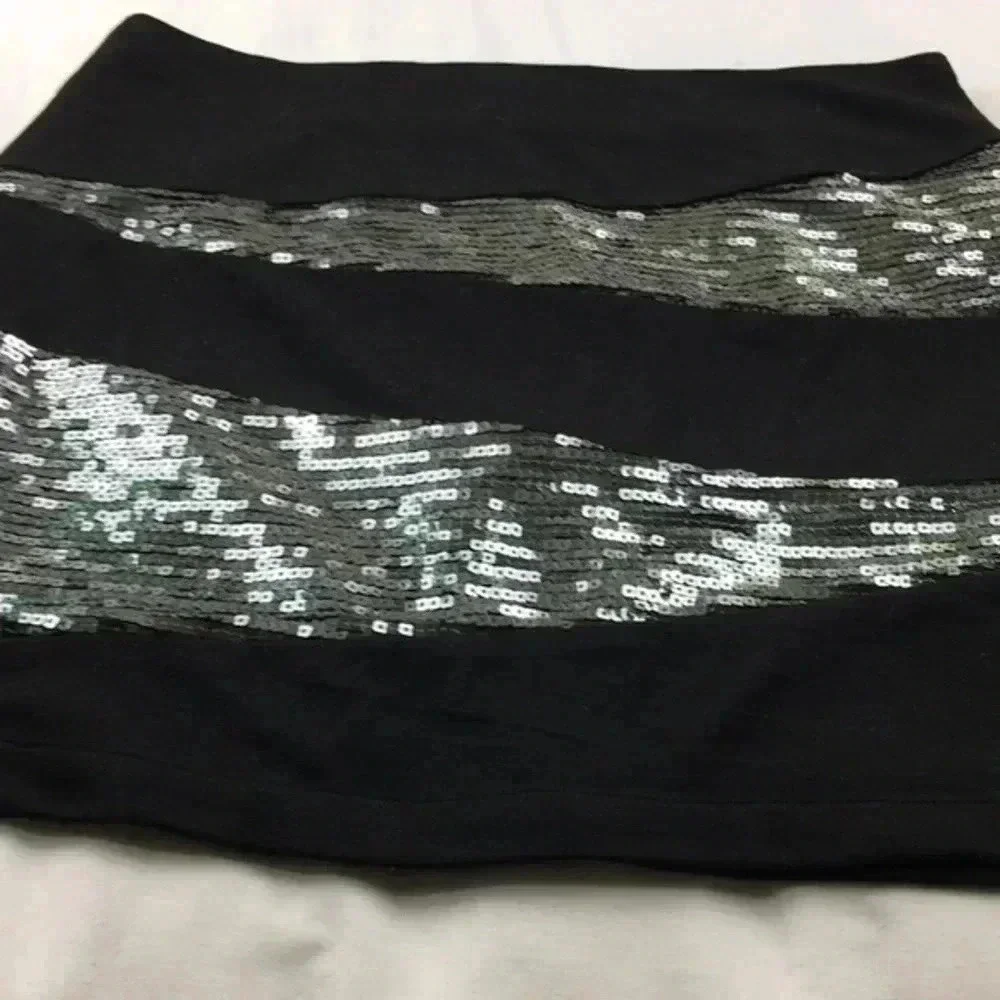 Forever 21 ladies skirt LG